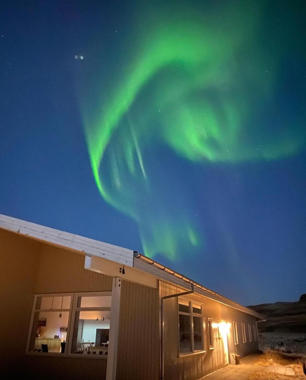 Álftröð Guesthouse bed&breakfast Brautarholt Esterno foto